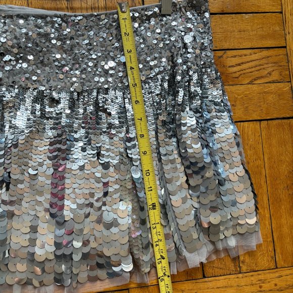 Freebird (Icelandic Designer) I Hand Embroidered Silver Sequined Mini Skirt - Picture 13 of 13